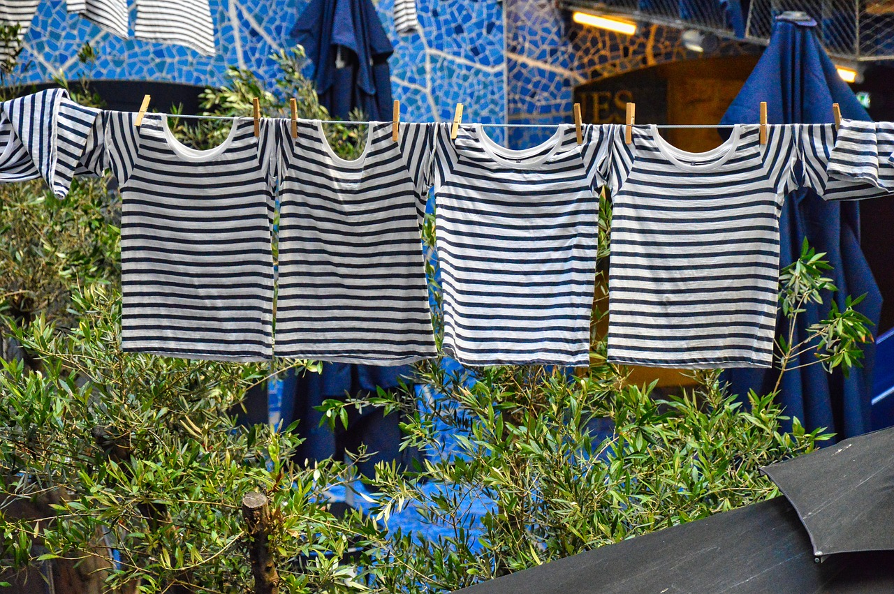 Guida alla manutenzione: come lavare e conservare al meglio la tua Maglietta Superfit